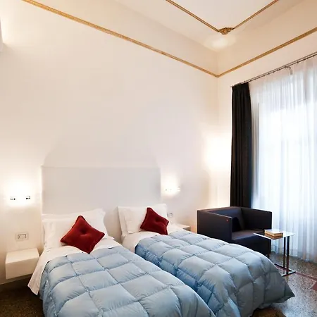 Town House Cavour Frühstückspension Reggio Calabria