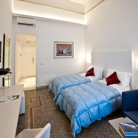 Town House Cavour ريجّو دي كالابريا