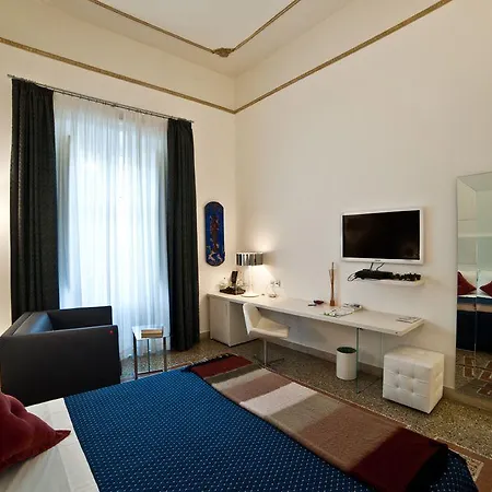 Bed & Breakfast Town House Cavour 4*