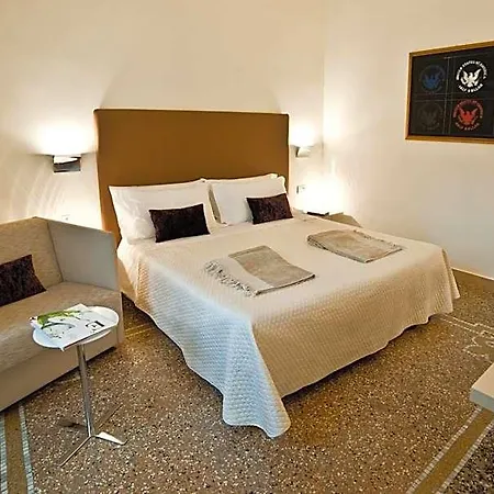 Town House Cavour Oda ve Kahvaltı Reggio di Calabria