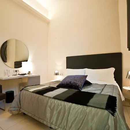Town House Cavour Bed & Breakfast 4*