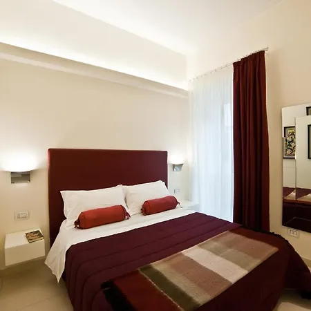 فندق مبيت وإفطار Town House Cavour ريجّو دي كالابريا