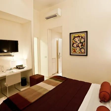 Oda ve Kahvaltı Town House Cavour 4*