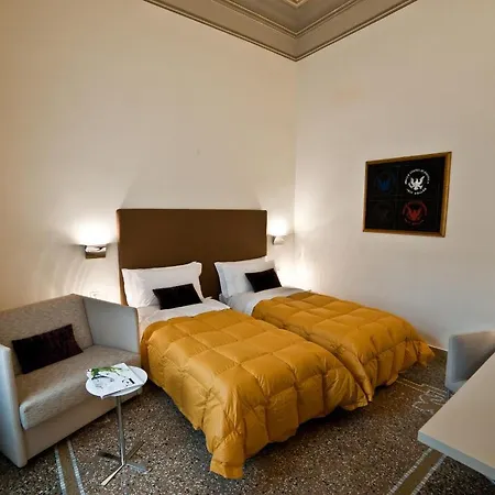 Town House Cavour 4* Reggio Calabria