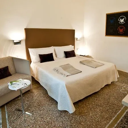 Town House Cavour Bed & Breakfast