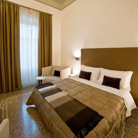 Town House Cavour 4* Reggio di Calabria