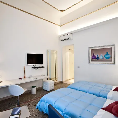 Town House Cavour 4* Reggio Calabria