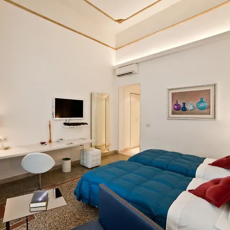 Town House Cavour 4* Reggio di Calabria