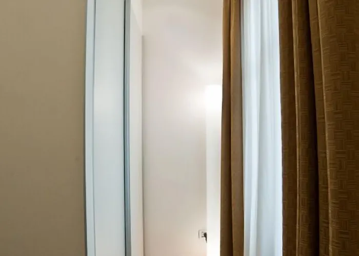 城镇之屋凯沃尔酒店 住宿加早餐酒店 雷焦卡拉布里亚