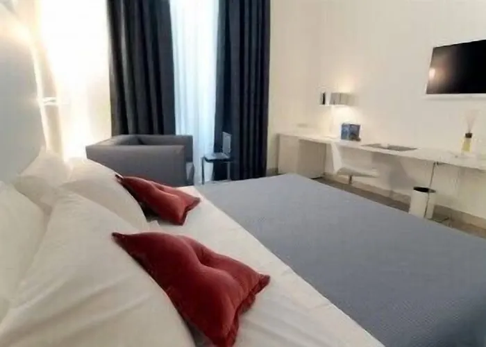 Town House Cavour 4*