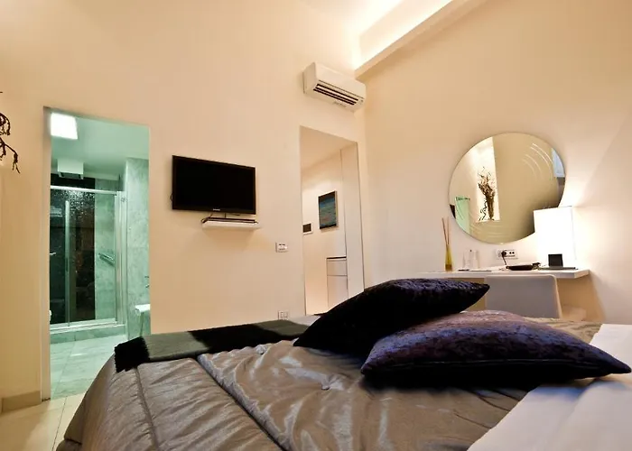 Town House Cavour 4*
